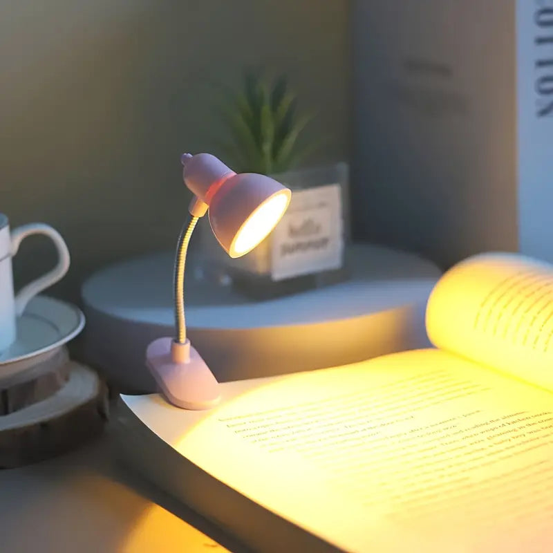 Compact Reading Clip Lamp: Warm Eye-Care Light